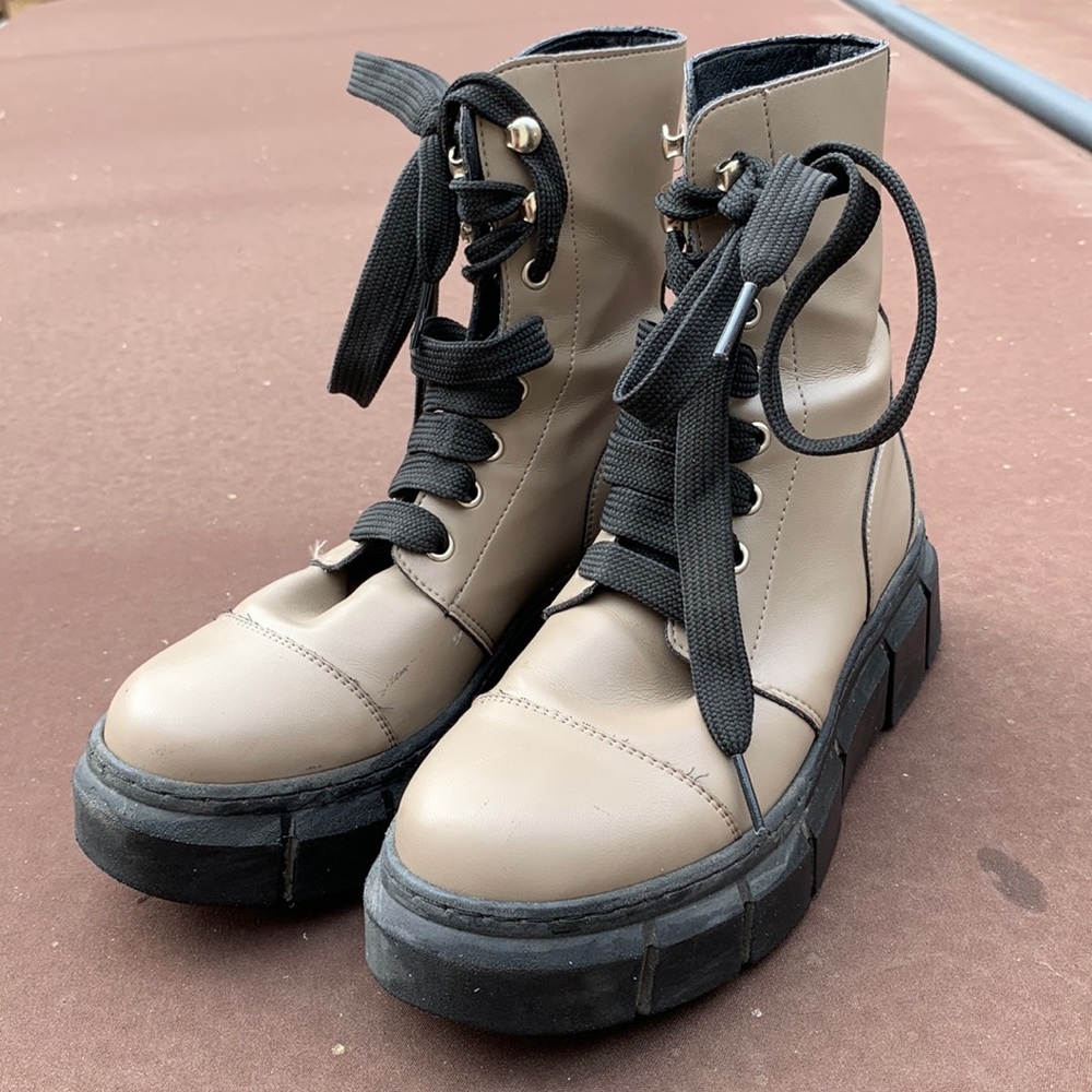 Alohas Vegan Boots, 37